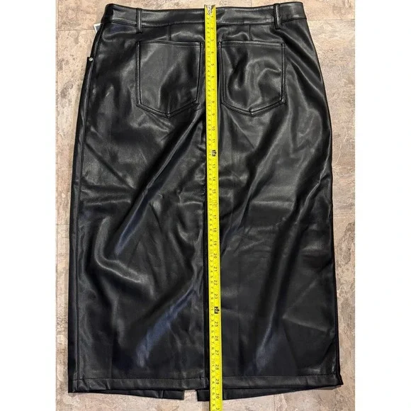 7 For All Mankind Midi Skirt Faux Leather Black Front Slit Size Large NWT - Picture 7 of 8
